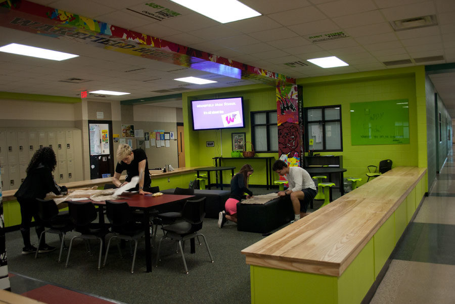 Students take advantage of the new collaborative areas.