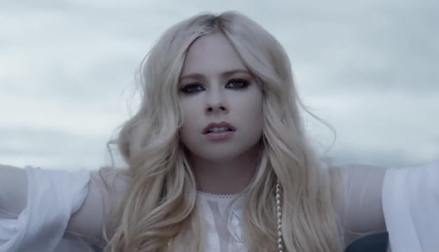 Avril+Lavigne+%2Fvia+YouTube