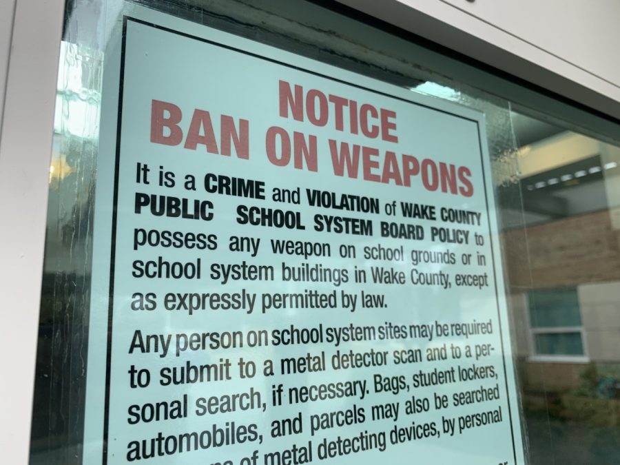 Posters are displayed to notify others on the ban on weapons in schools. 