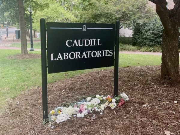 Memorial of Zijie Yan at Caudill Laboratories. Family, students and faculty gather outside the lab to mourn the loss of Dr. Yan.  (Photo Courtesy of Helen Ransom)