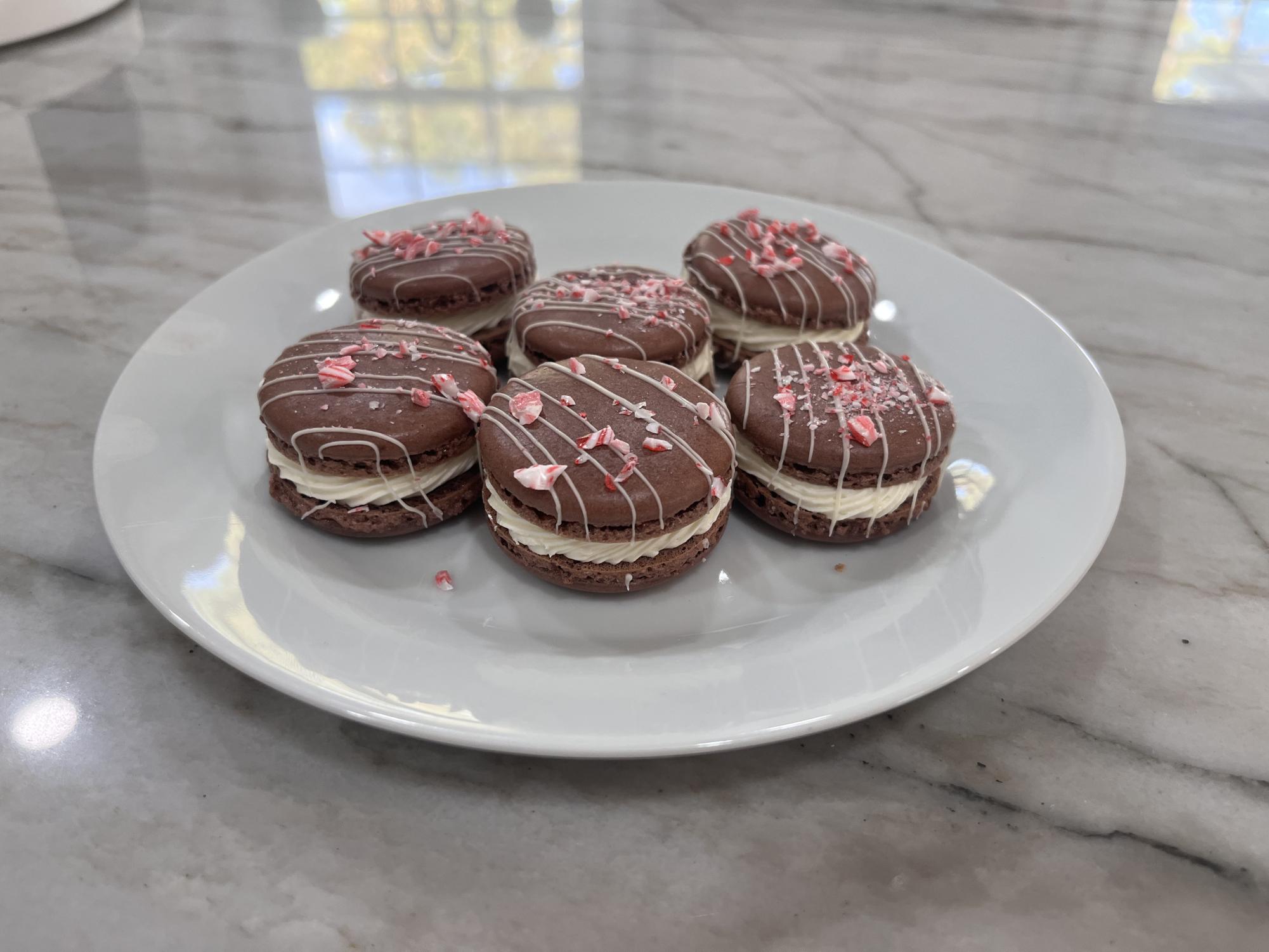 Come learn to bake some holiday macarons with me! These peppermint chocolate macarons are a great treat for any dessert lover.