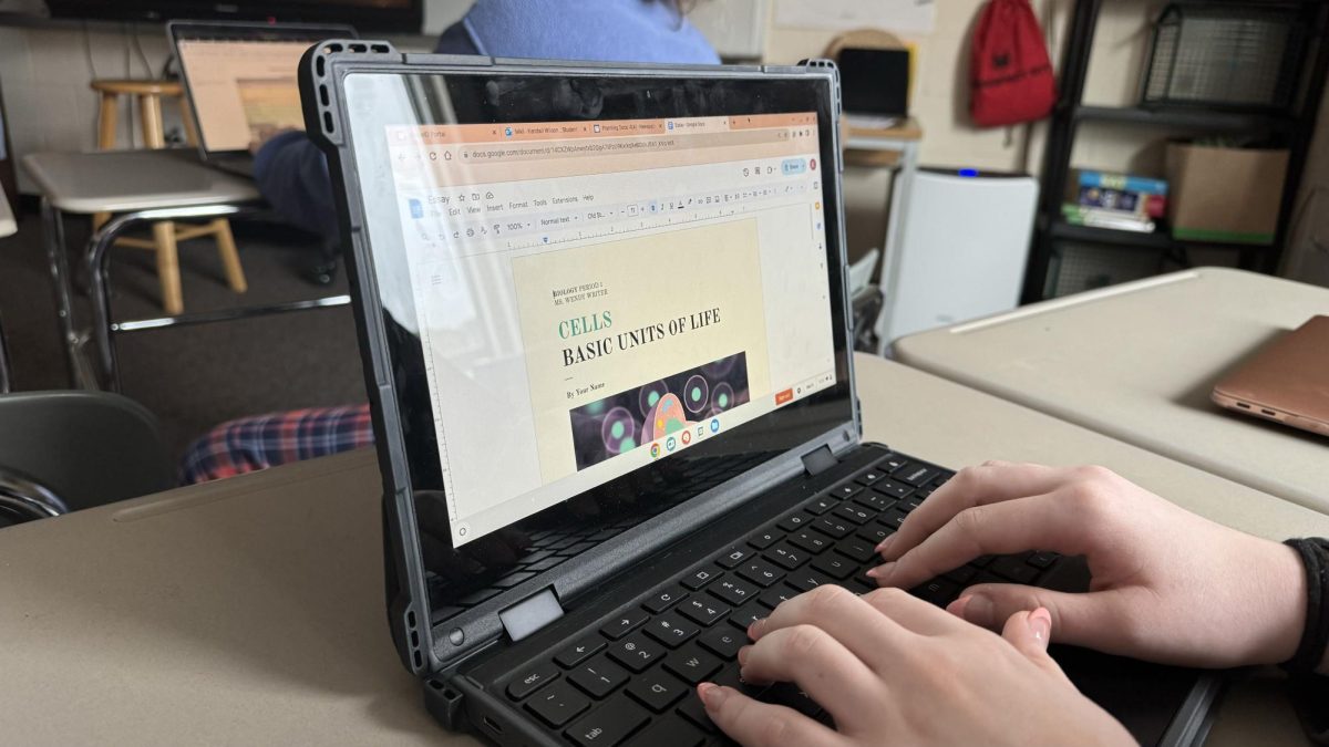Beginning in the spring of 2024, the SAT will be a digitally administered test. Students and teachers prepare for this change from paper to computers. 