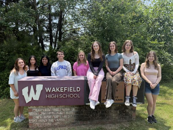The Howler's seniors pose for one last picture together. From left to right is Katie Spampinato, Nara Hamburger, Yusha Ahsan, Seth Steiner, Gaby Sciaudone, Kendall Wilson, Jackie Regan, Maya Schindler and Jordan DeHart.