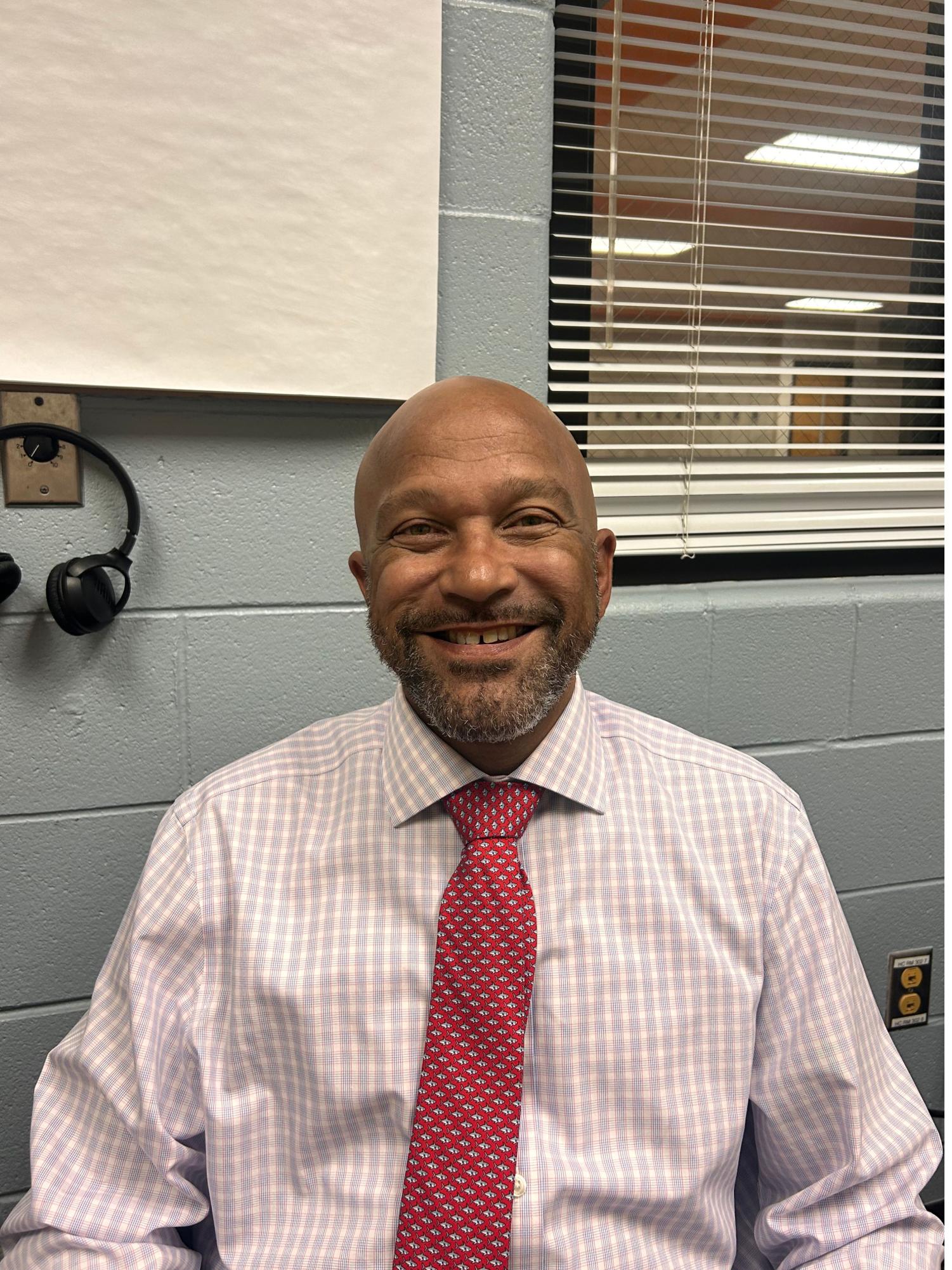 Ryan Cummings is an Assistant Principal at Wakefield High School. He transitioned from counseling to administration in 2020.