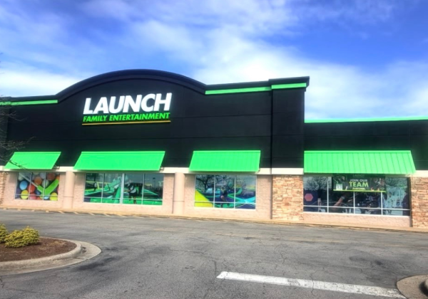 The exterior of Launch Family Entertainment. The broad colors of the building perfectly match the excitement within!!